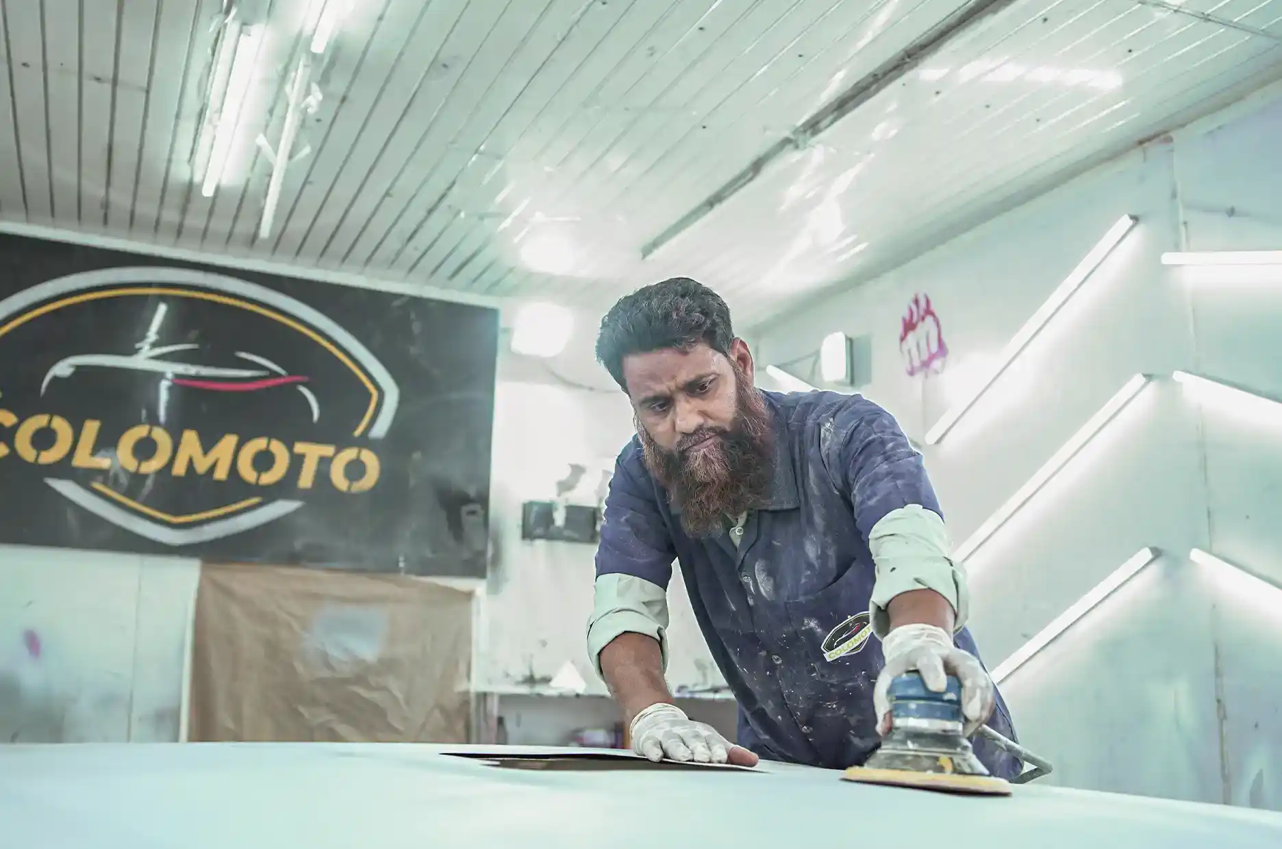 Dust free paint booth with temperature control at Colomoto Lucknow
            
