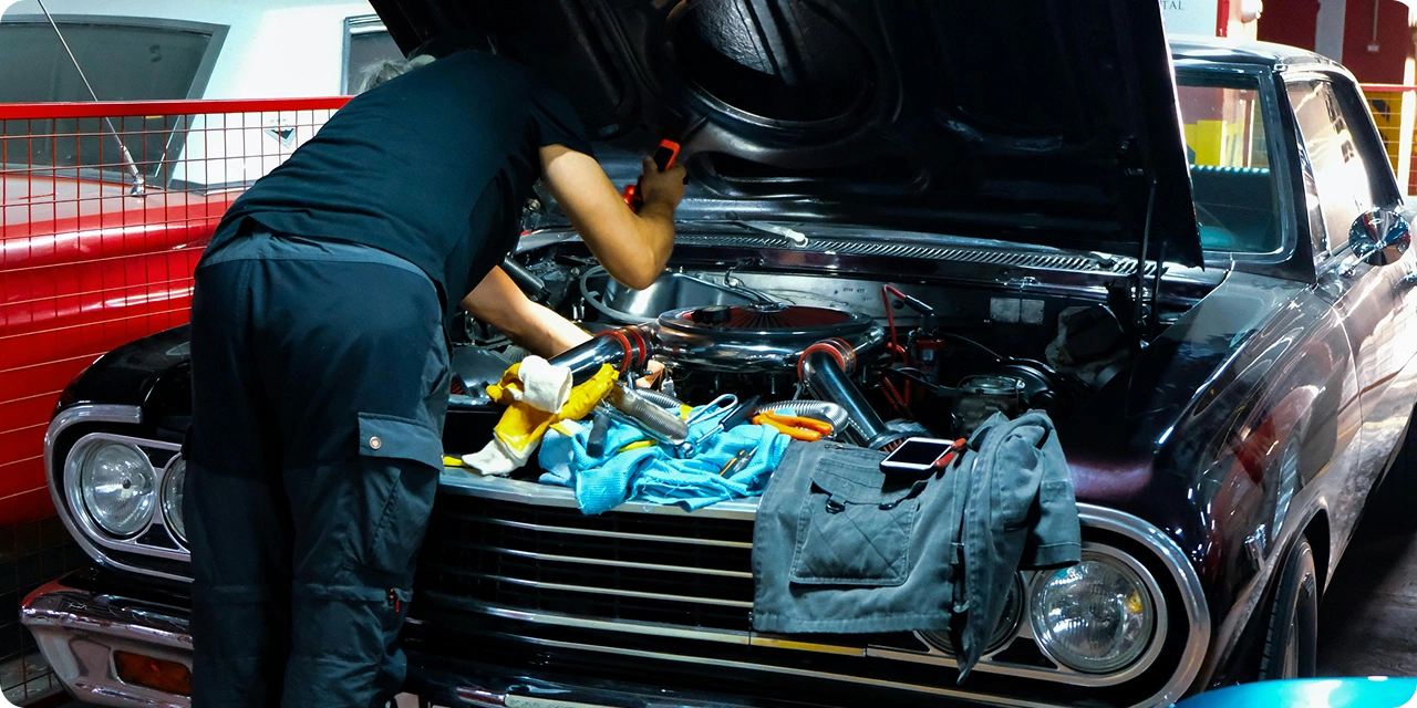 Vintage Car Restoration at Colomoto